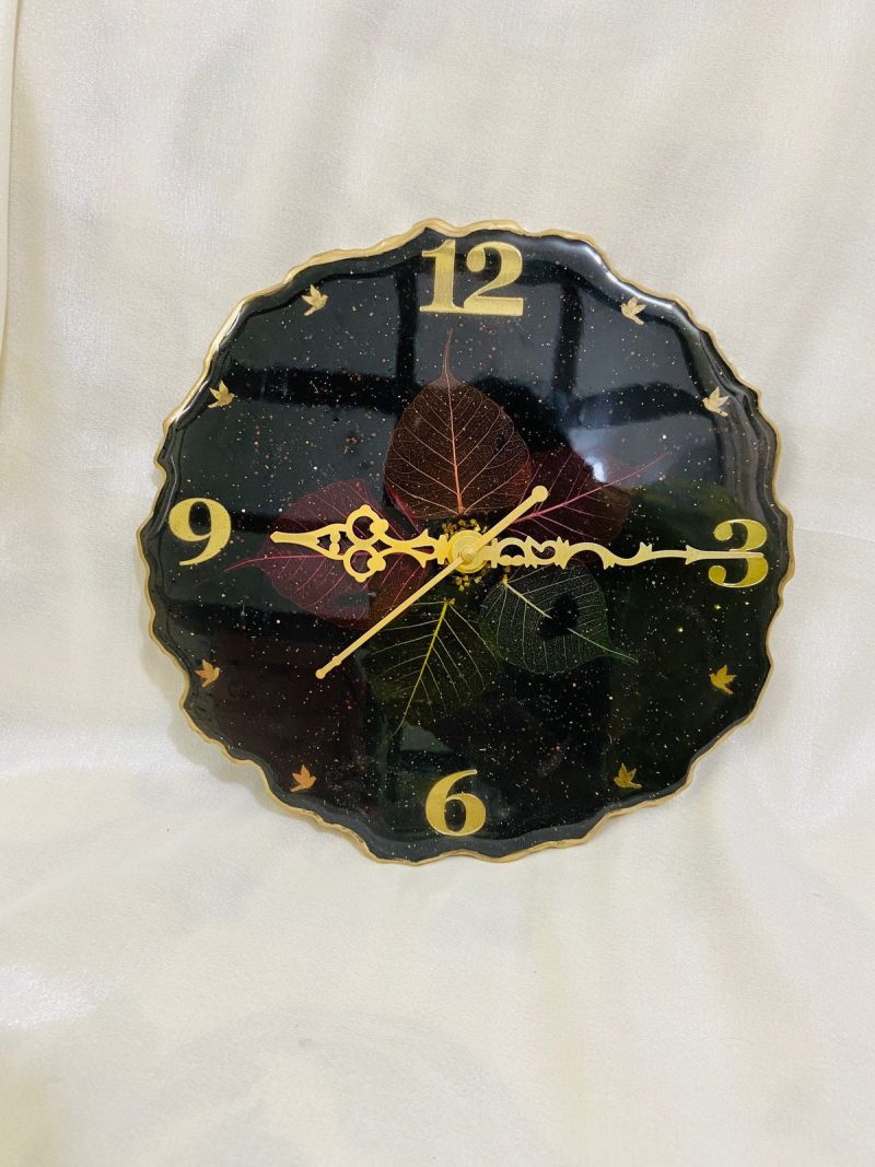 Peepal leaves Table clock