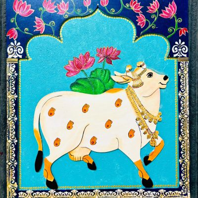 Cow with Jharokha in pitchwai style