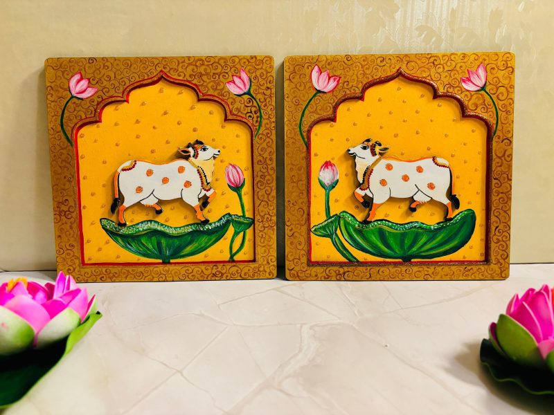 Pichwai style cow with jharokha