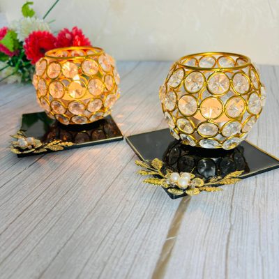 Crystal metal tealight with square resin plate black