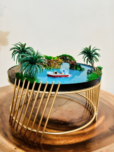 Mini Ocean Art in a Tray Metal Stand: A Thoughtful Gift for Art and Nature Lovers